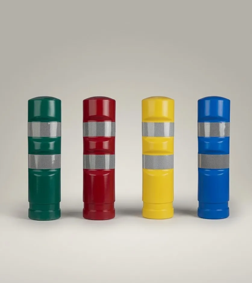 Bolardos de señalización en verde, rojo, amarillo y azul